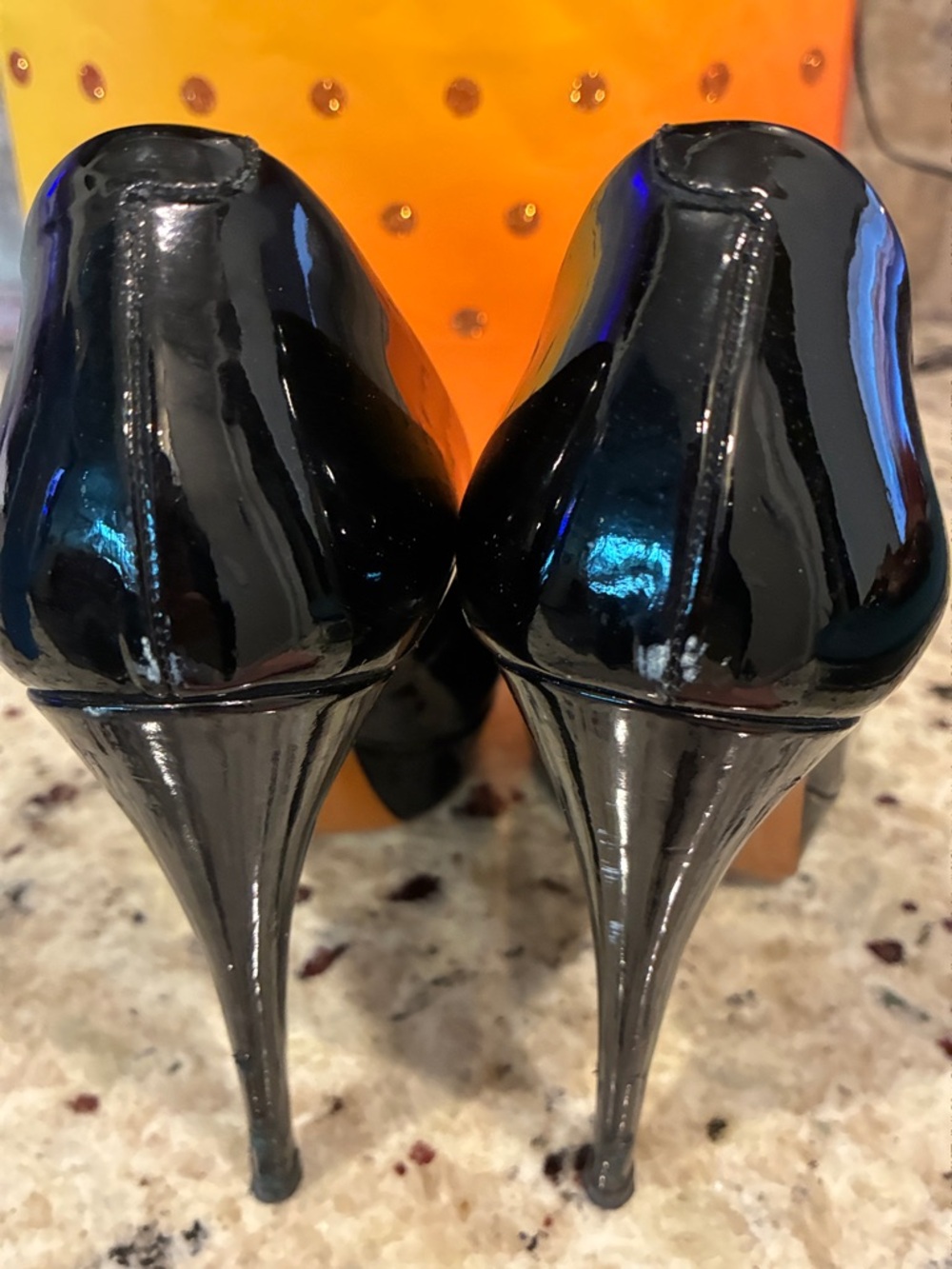 Gucci Betty black Patent Round-Toe High Heel Pumps - Picture 6 of 9